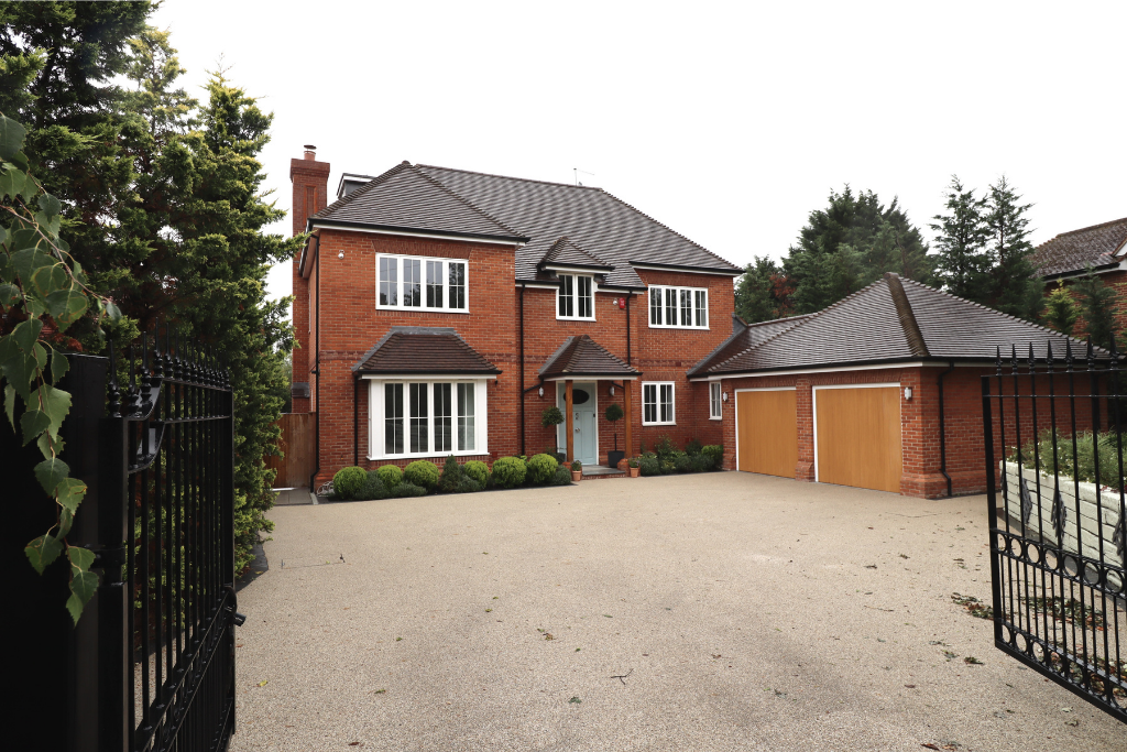 Insights Sale of new-build house - Strettons