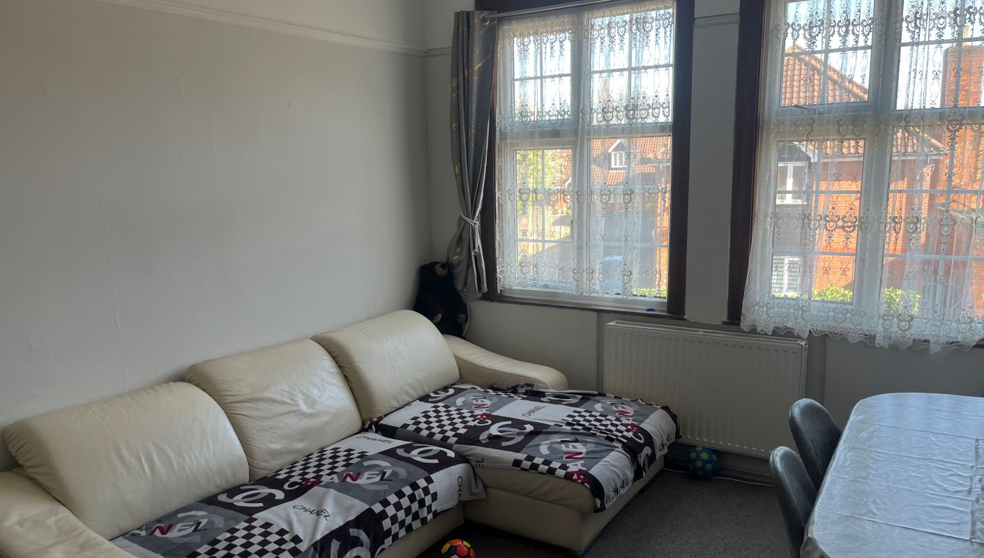 41-47 Manor Park Crescent, Edgware, Middlesex, HA8 7LY -  Strettons