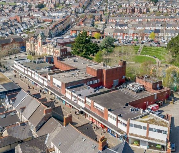 117 Holton Road, Barry, South Glamorgan, CF63 4TD -  Strettons