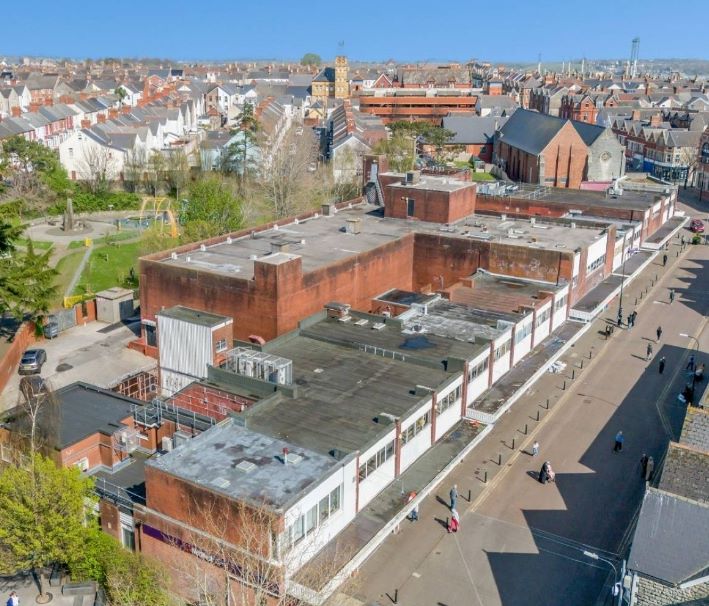 117 Holton Road, Barry, South Glamorgan, CF63 4TD -  Strettons