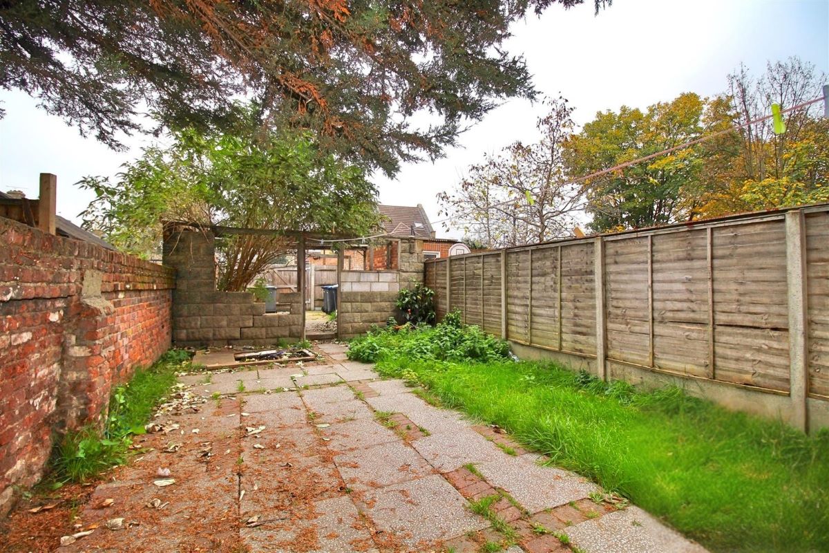 126 & 126a Hertford Road, London, N9 7HL - Strettons