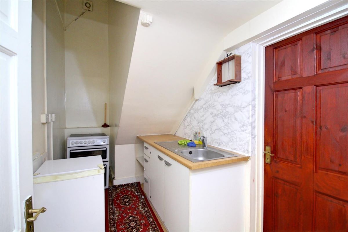 126 & 126a Hertford Road, London, N9 7HL - Strettons