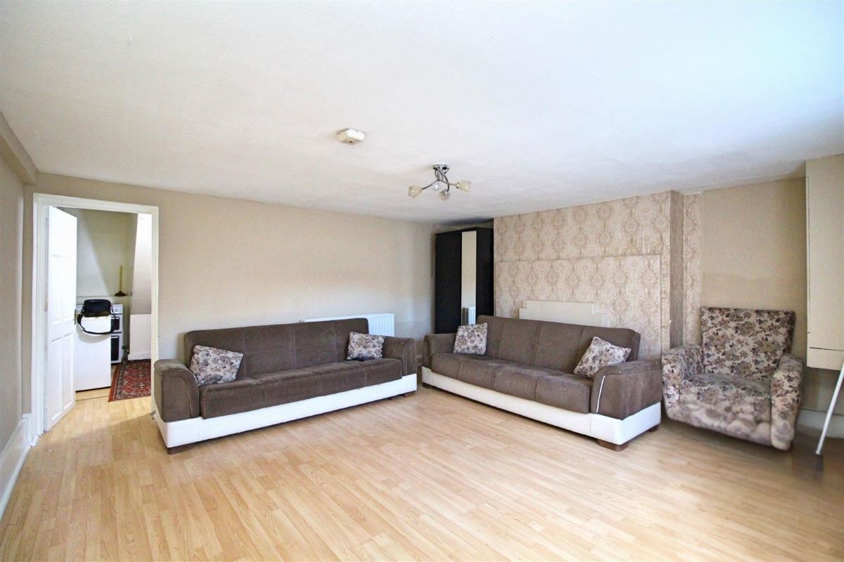 126 & 126a Hertford Road, London, N9 7HL - Strettons