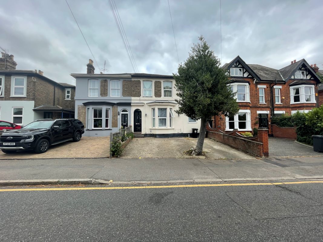 43 Junction Road, Romford, Essex, RM1 3QR -  Strettons