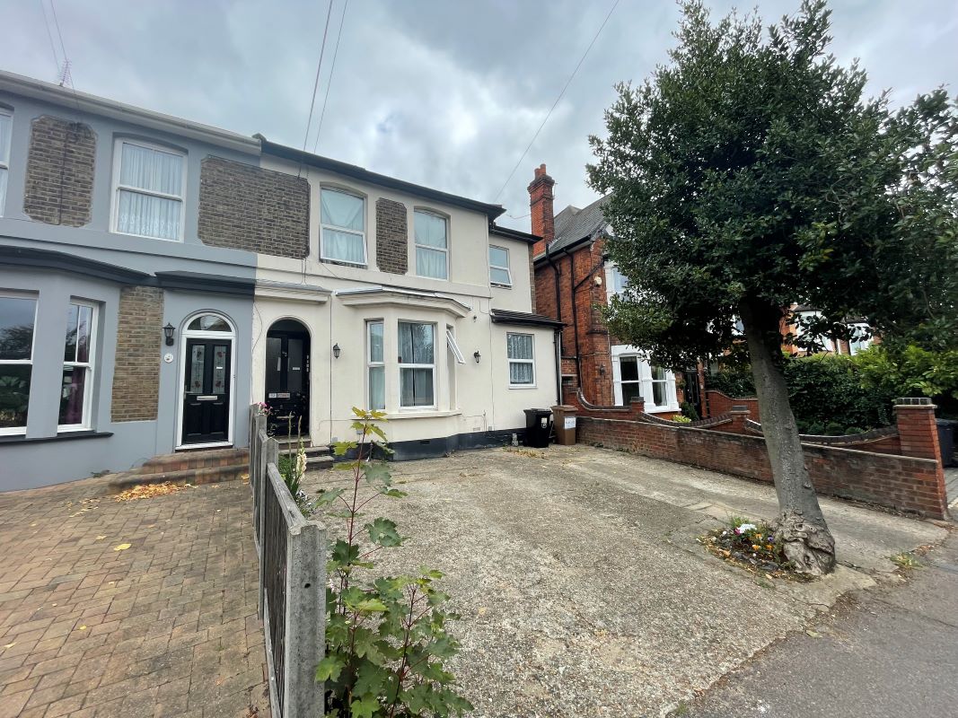 43 Junction Road, Romford, Essex, RM1 3QR -  Strettons