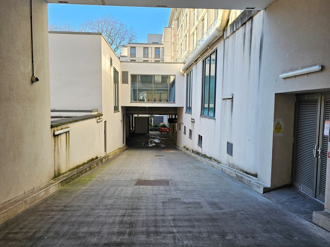 259-263 Goswell Road, London, EC1V 7AH -  Strettons