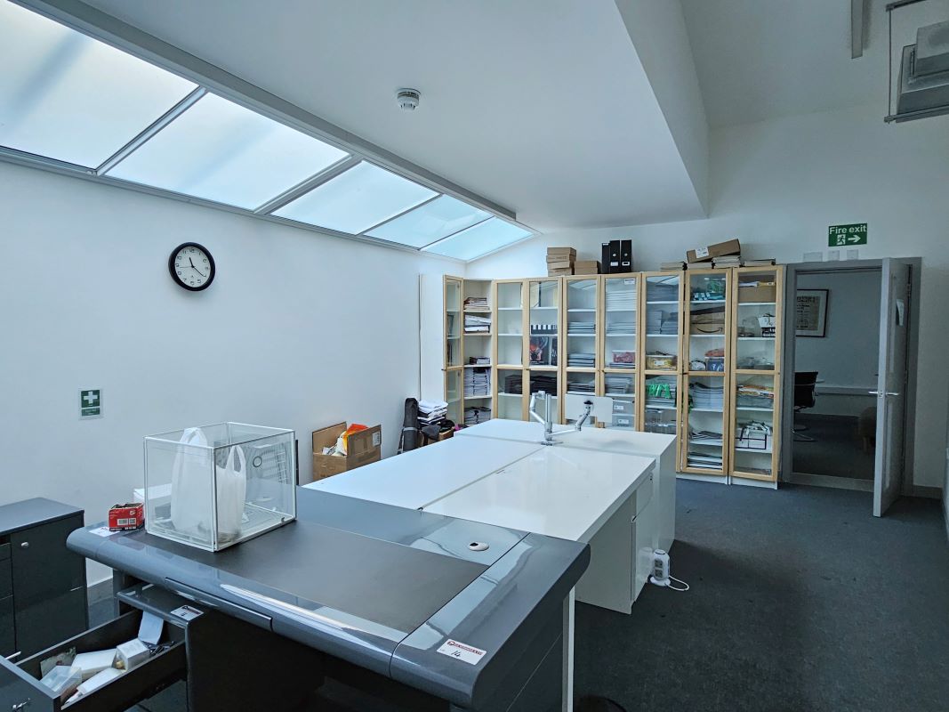 259-263 Goswell Road, London, EC1V 7AH -  Strettons