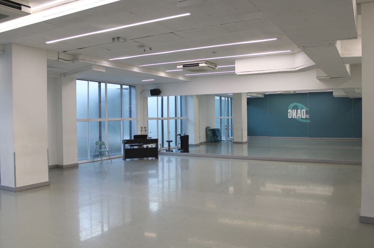 259-263 Goswell Road, London, EC1V 7AH -  Strettons