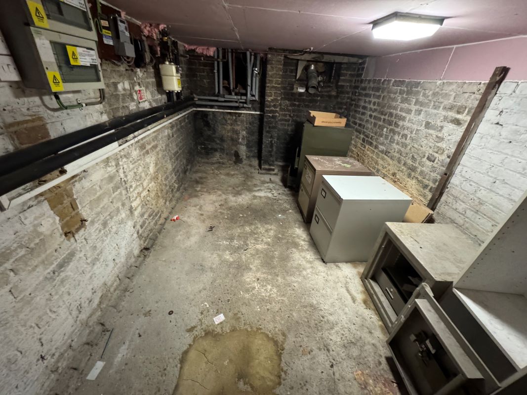 Vacant Freehold 6 Bedroom Semi-Detached House for Modernisation