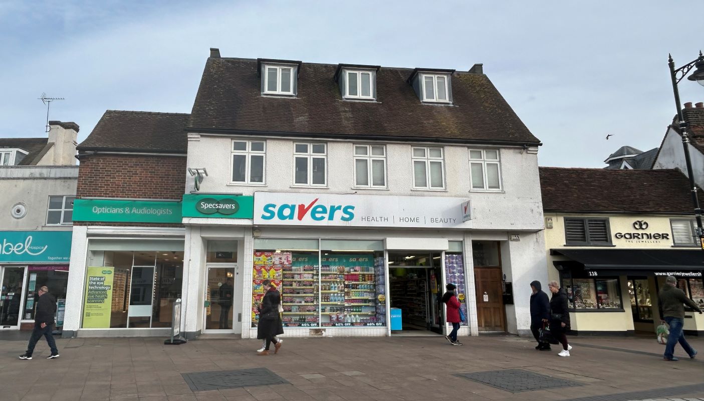 120-122 High Street, Hoddesdon, Hertfordshire, EN11 8HD -  Strettons