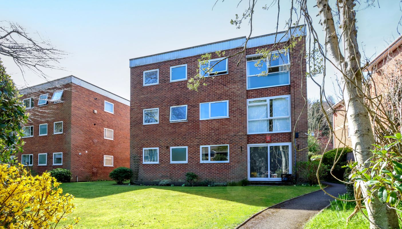 Flat 11 Bramley Court, 86-88 Surrey Road, Poole, Dorset, BH12 1EQ -  Strettons