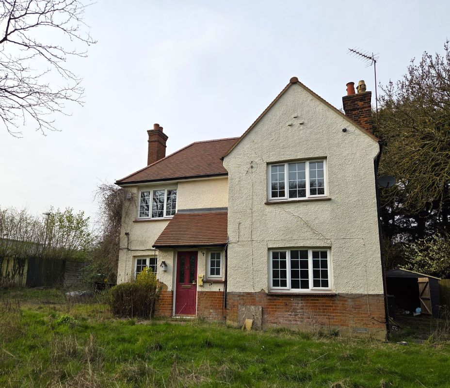Barrows Farm Cottage, Elizabeth Way, Harlow, Essex, CM19 5BE -  Strettons