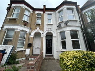 Ground Floor Flat, Dongola Road, Tottenham, London, N17 -  Strettons