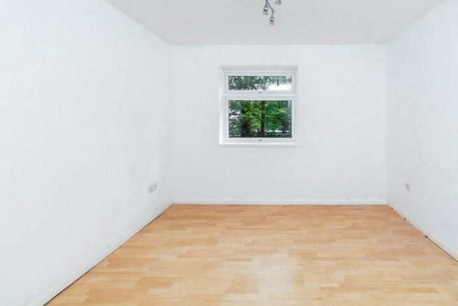 13 Kempton Close, Erith, Kent, DA8 3SR