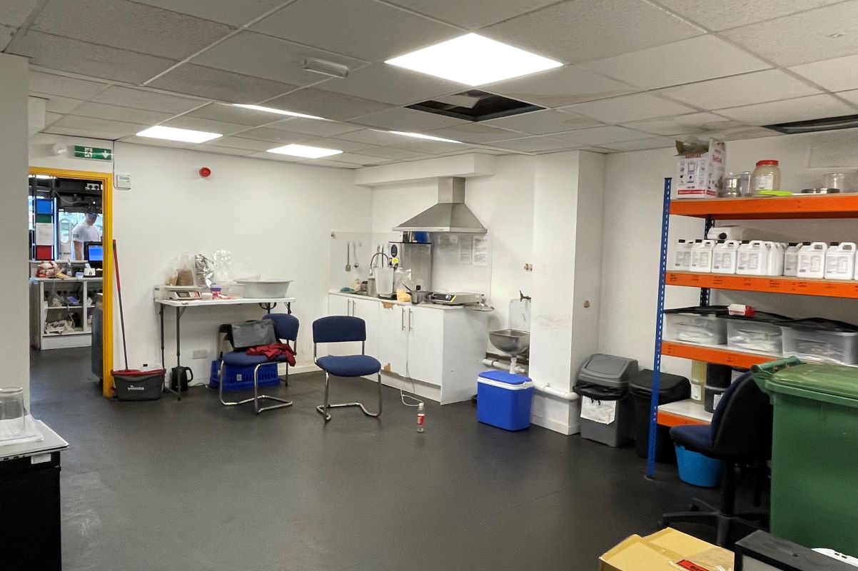 6 St James's Street, Walthamstow, London, E17 7PF