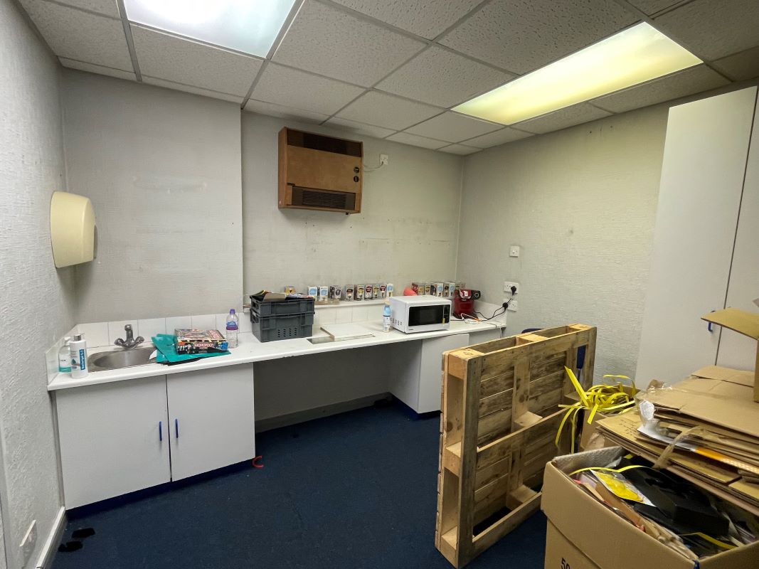 6 St James's Street, Walthamstow, London, E17 7PF