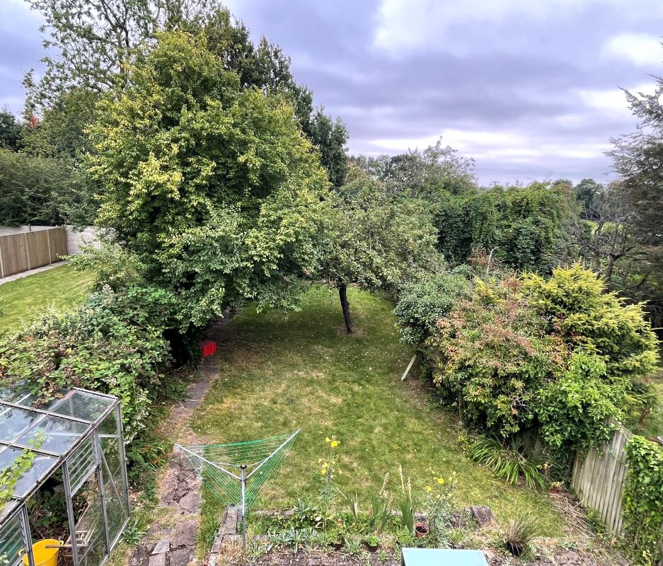 9 Woodcroft Avenue, Mill Hill, London, NW7 2AH