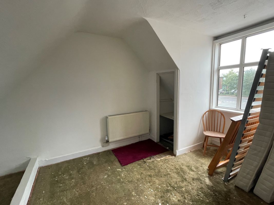 9 Woodcroft Avenue, Mill Hill, London, NW7 2AH