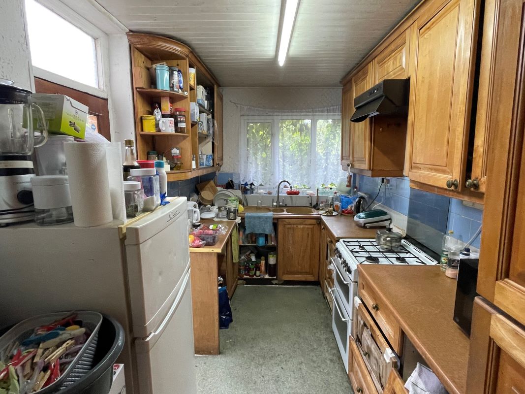 9 Woodcroft Avenue, Mill Hill, London, NW7 2AH