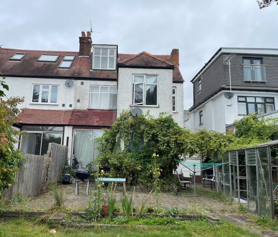 9 Woodcroft Avenue, Mill Hill, London, NW7 2AH