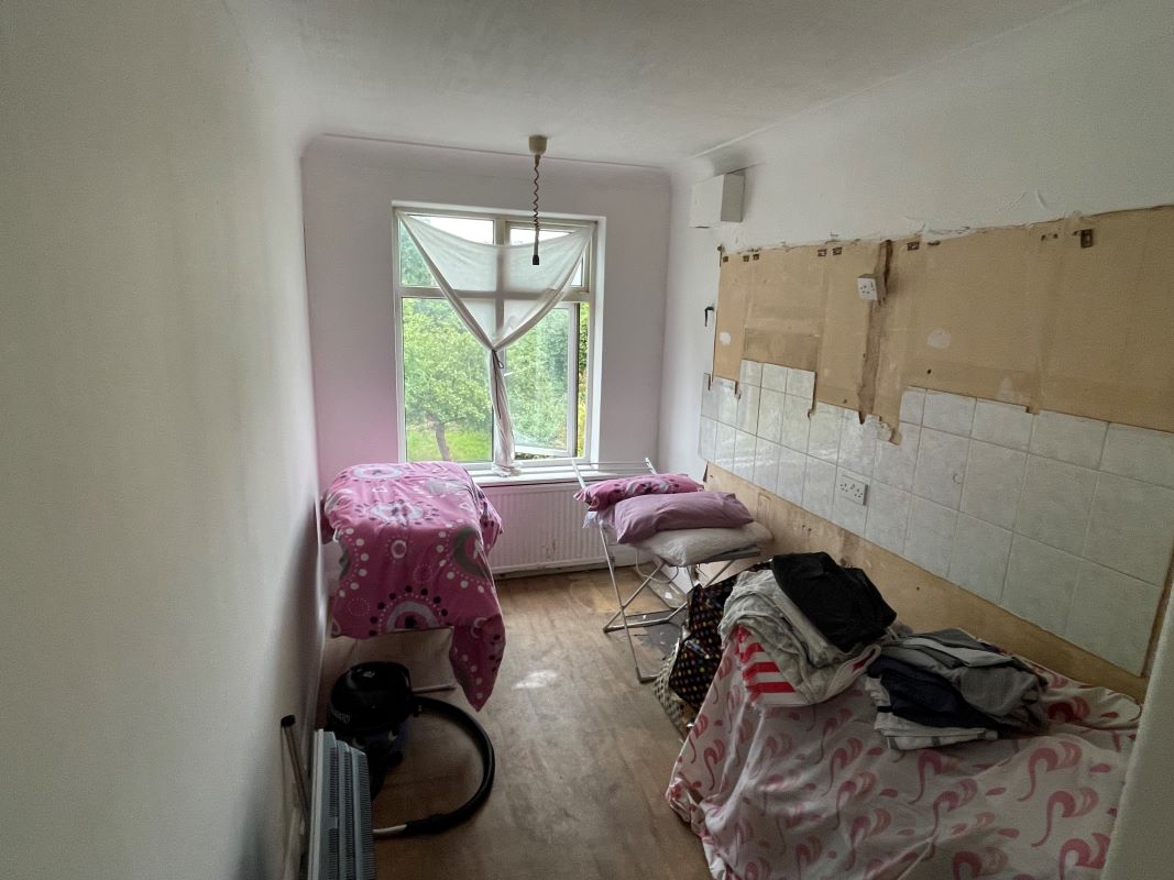 9 Woodcroft Avenue, Mill Hill, London, NW7 2AH