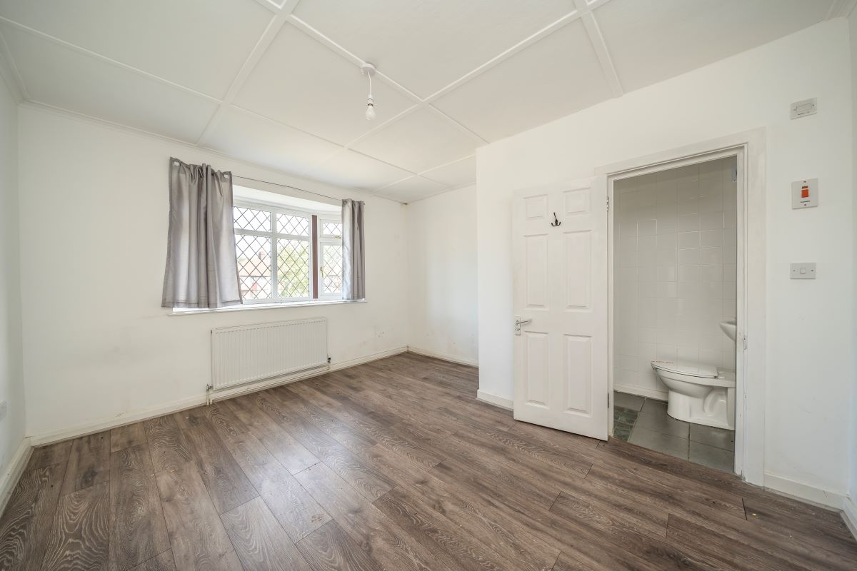 426 Westhorne Avenue, Eltham, London, SE9 5LT