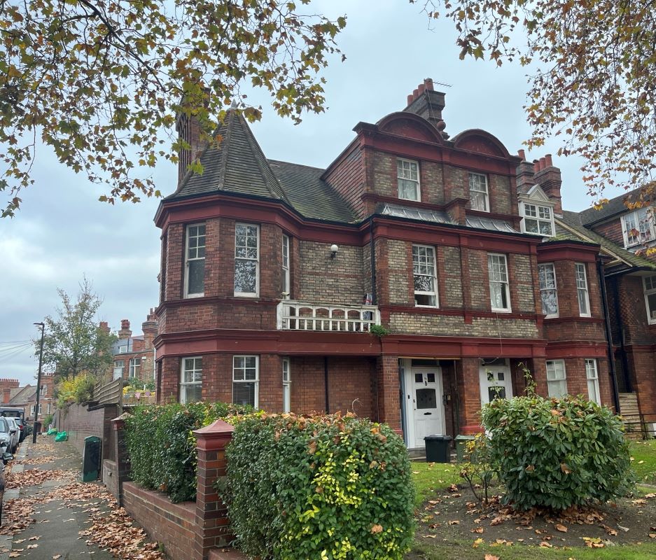 54 Mount Nod Road, London, SW16 2LL