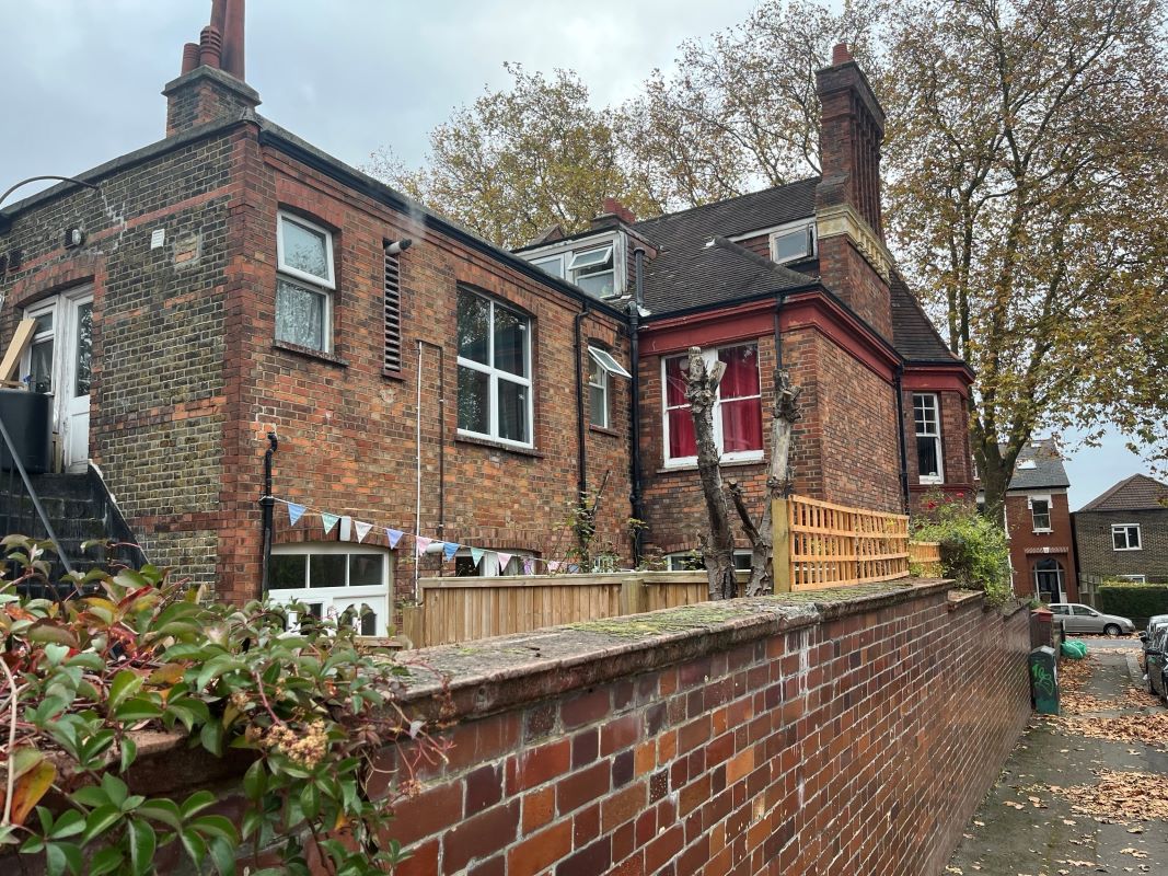 54 Mount Nod Road, London, SW16 2LL