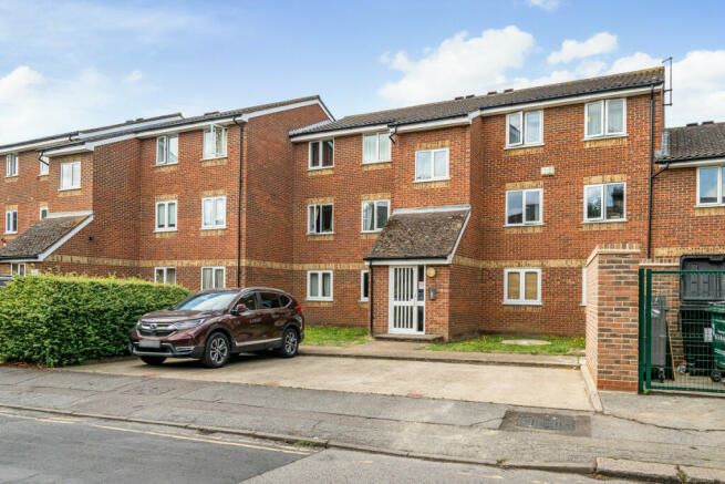 10 Liden Close, Walthamstow, London, E17 8HQ