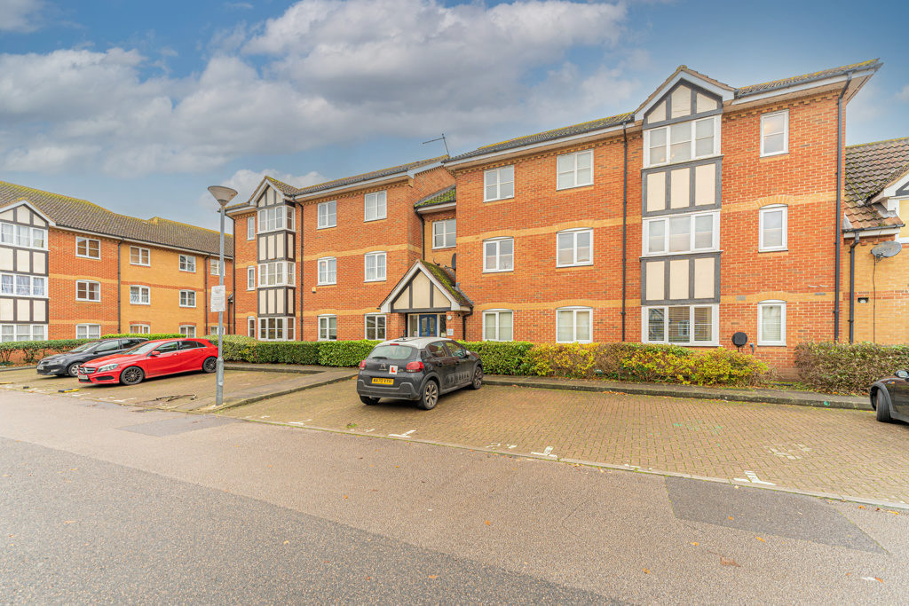 Redwood Gardens, London, Greater London, E4 -  Strettons