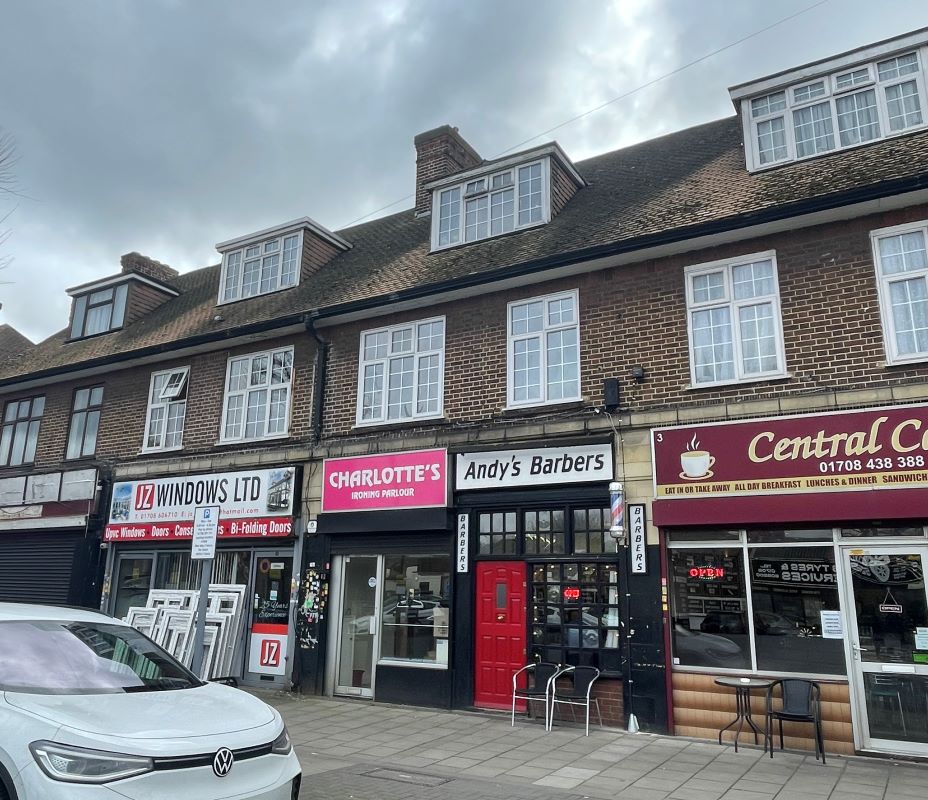 4 Broadway Parade, Elm Park, Hornchurch, Essex, RM12 4RS