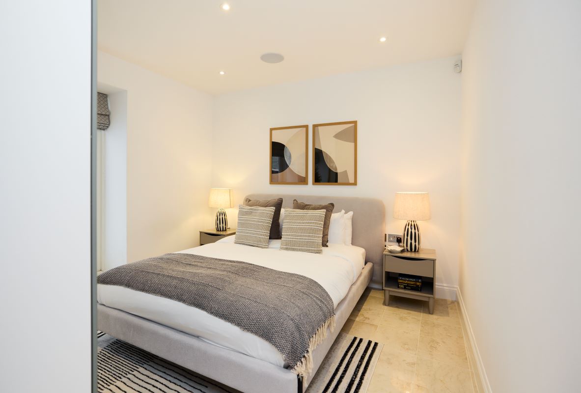 Flat B Olive Green, 13 St Augustine's Road, Camden, London, NW1 9RL