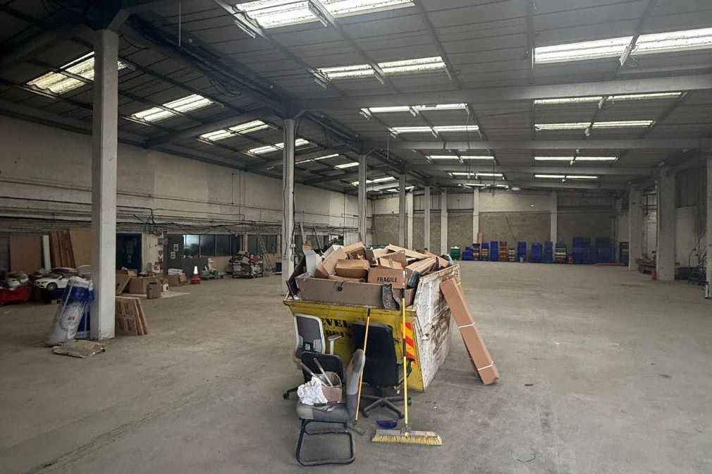 Unit D Sterling Industrial Estate, Rainham Road South, Dagenham, RM10 8TX