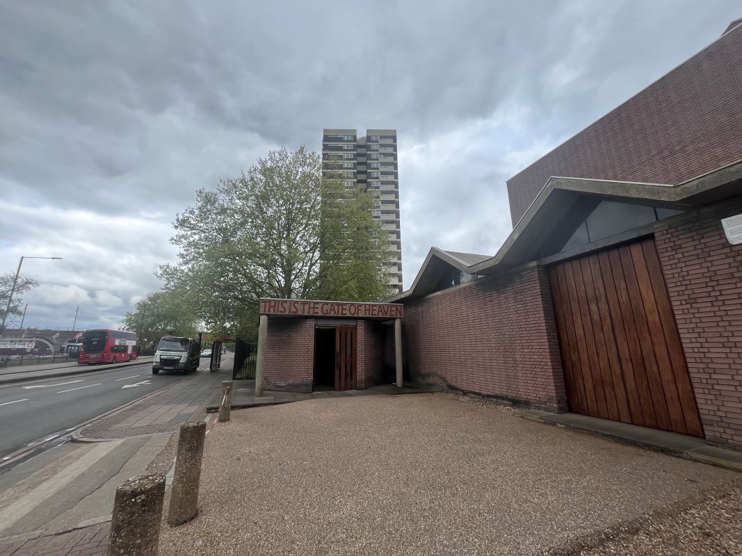 Flat 51 Elmslie Point, Leopold Street, Bow, London, E3 4LD