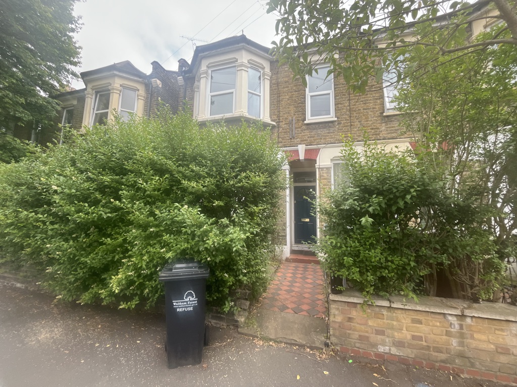 Twickenham Road, Leytonstone, London, E11 -  Strettons