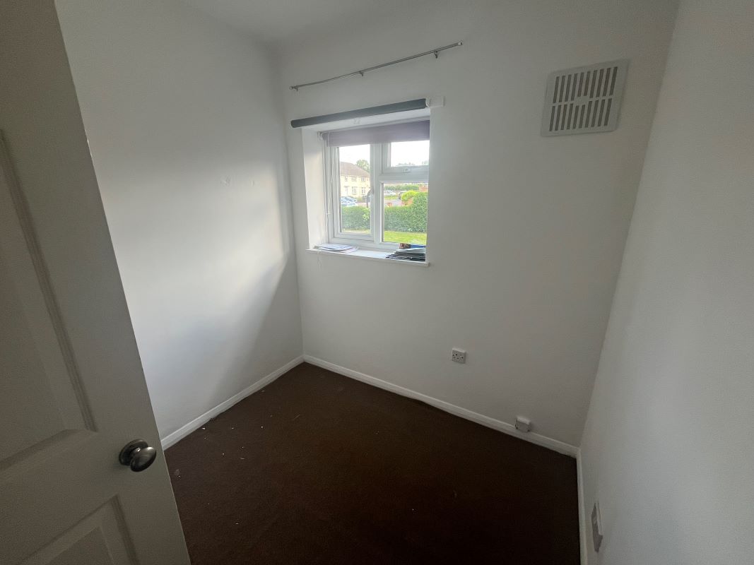 4 Rookwood Avenue, Loughton, Essex, IG10 2DG