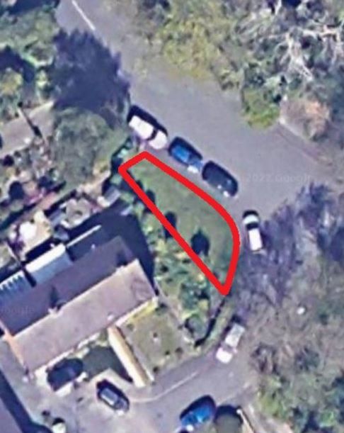 Land at Moor Lane, Staines-upon-Thames, Middlesex, TW19 6EF -  Strettons