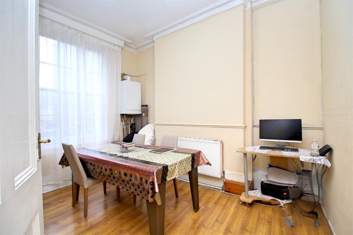 126 & 126a Hertford Road, London, N9 7HL