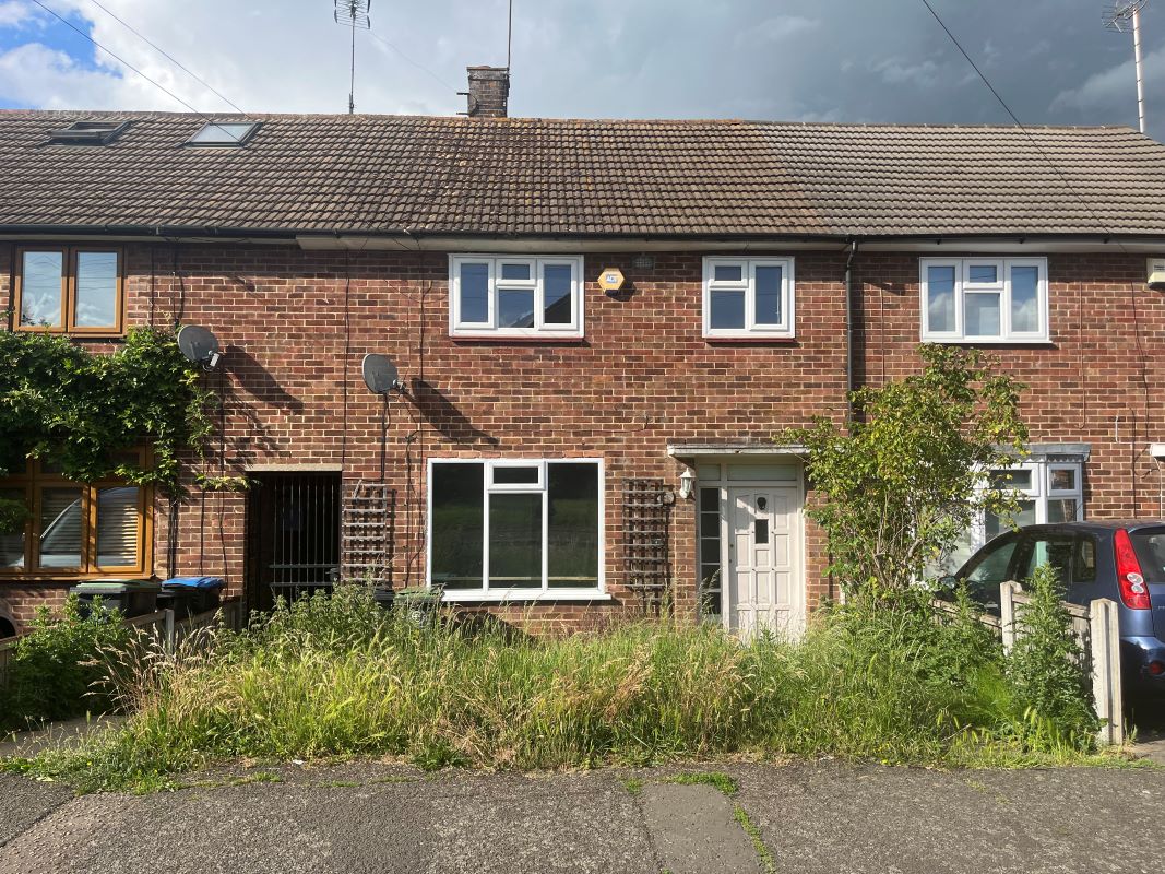 4 Rookwood Avenue, Loughton, Essex, IG10 2DG