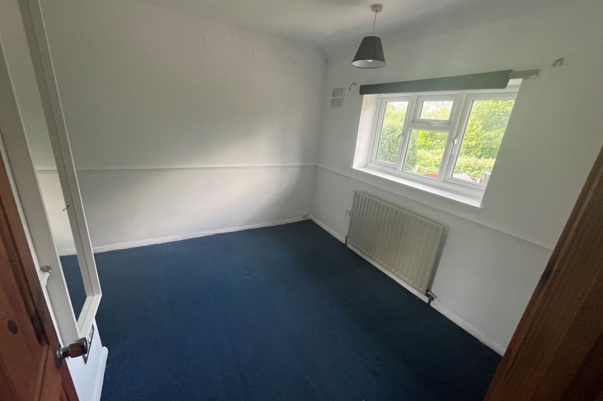 4 Rookwood Avenue, Loughton, Essex, IG10 2DG