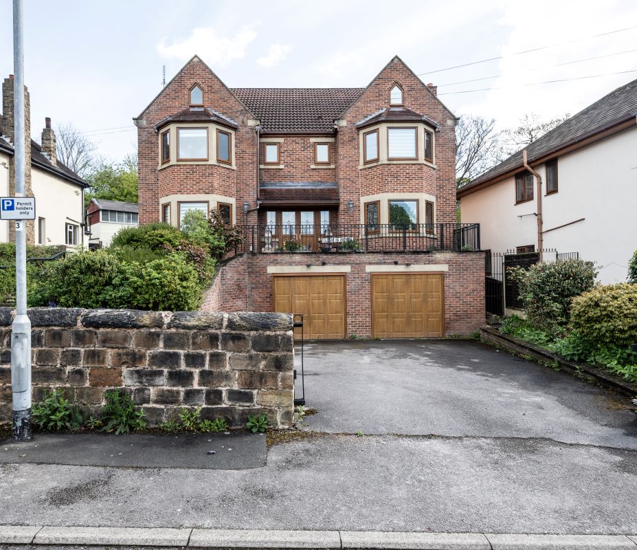 6 Barratts Road, Wakefield, West Yorkshire, WF1 3RT -  Strettons