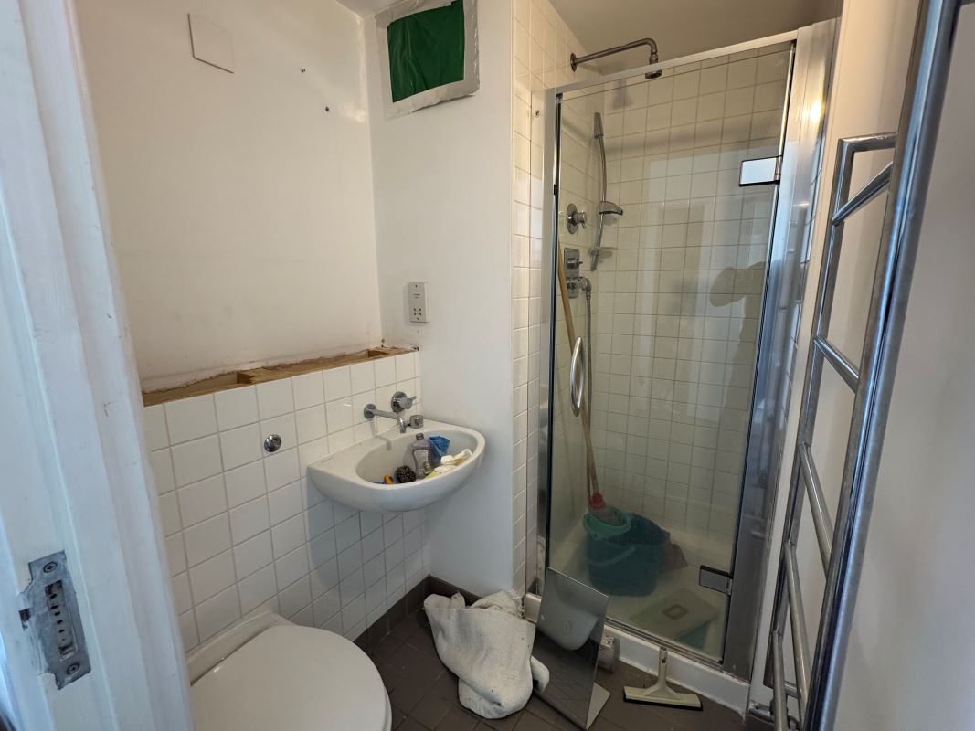 Flat 5, 257 Hackney Road, Haggerston, Hackney, London, E2 8NA