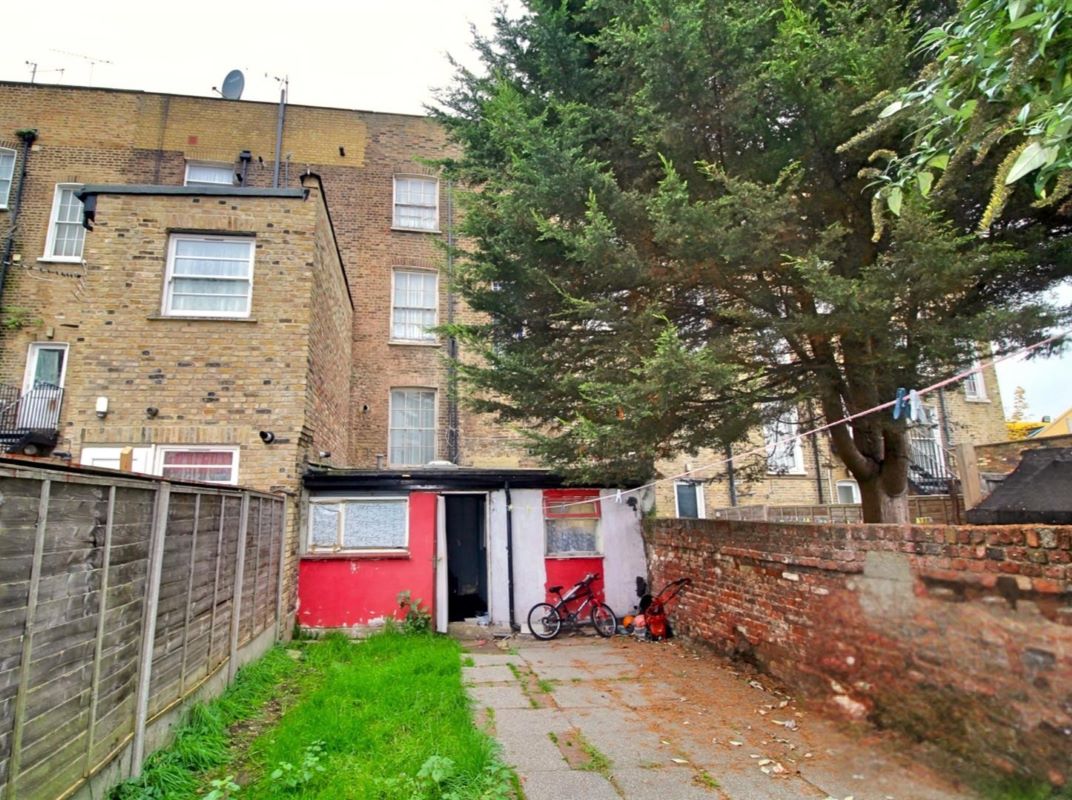 126 & 126a Hertford Road, London, N9 7HL
