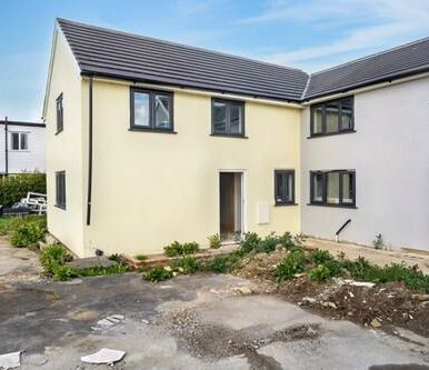 The Old Post Office, 2 Church End, Broxted, Dunmow, Essex, CM6 2BU -  Strettons