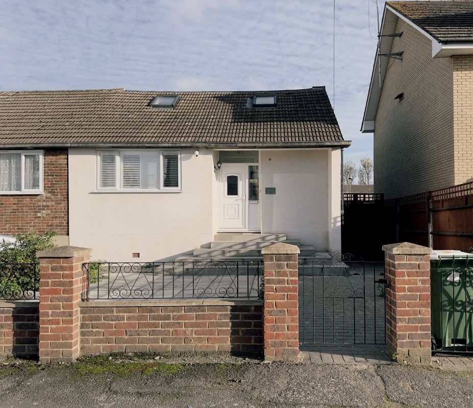 66 North Road, Belvedere, Kent, DA17 6JX -  Strettons