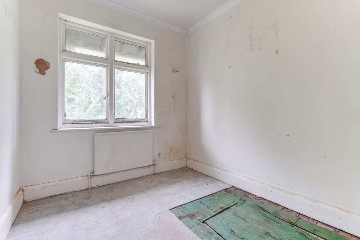 22 Mansfield Hill, London, E4 7JU