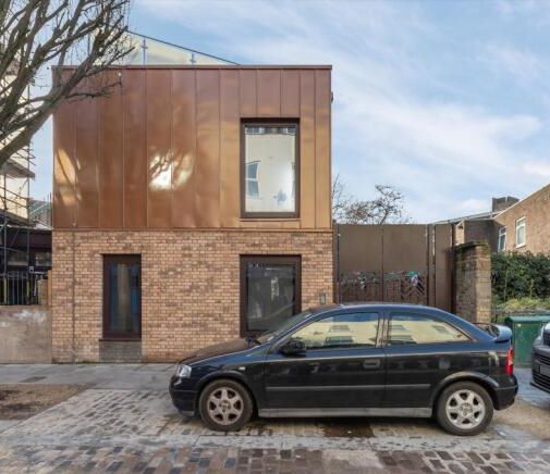 Flat 2, 132 Battersea High Street, London, SW11 3JR -  Strettons