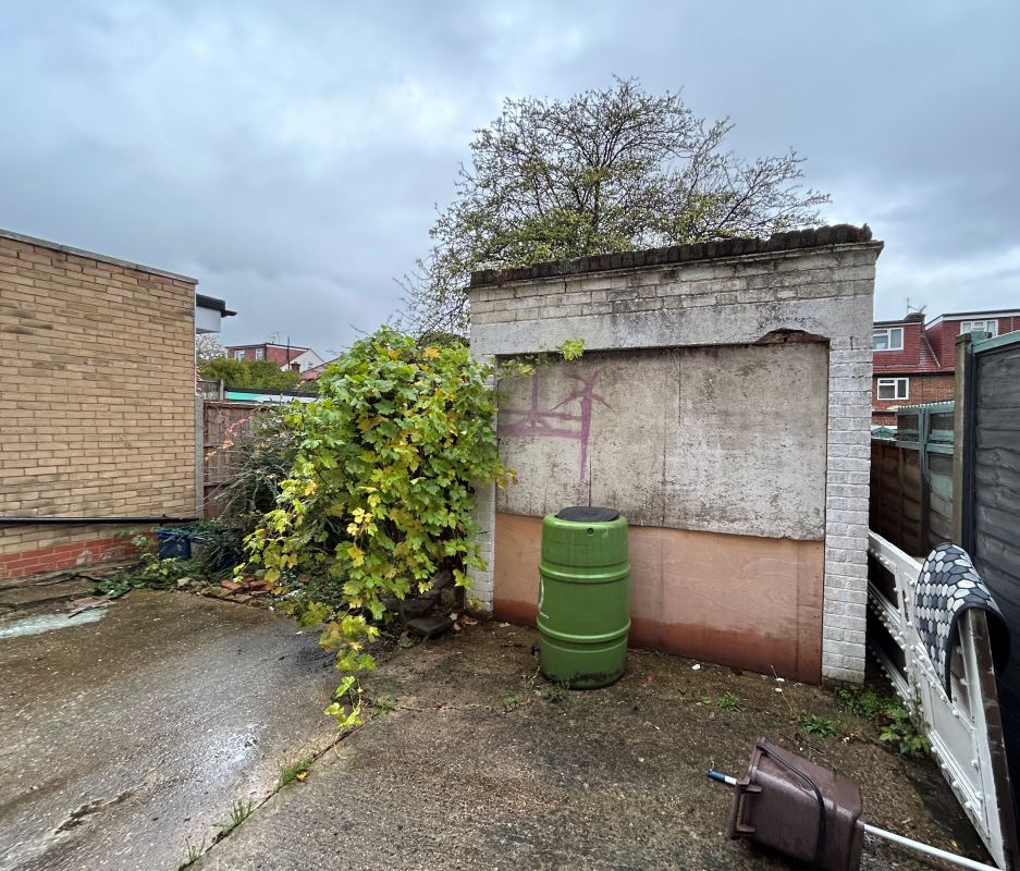 90 Cheviot Gardens, Cricklewood, London, NW2 1QA