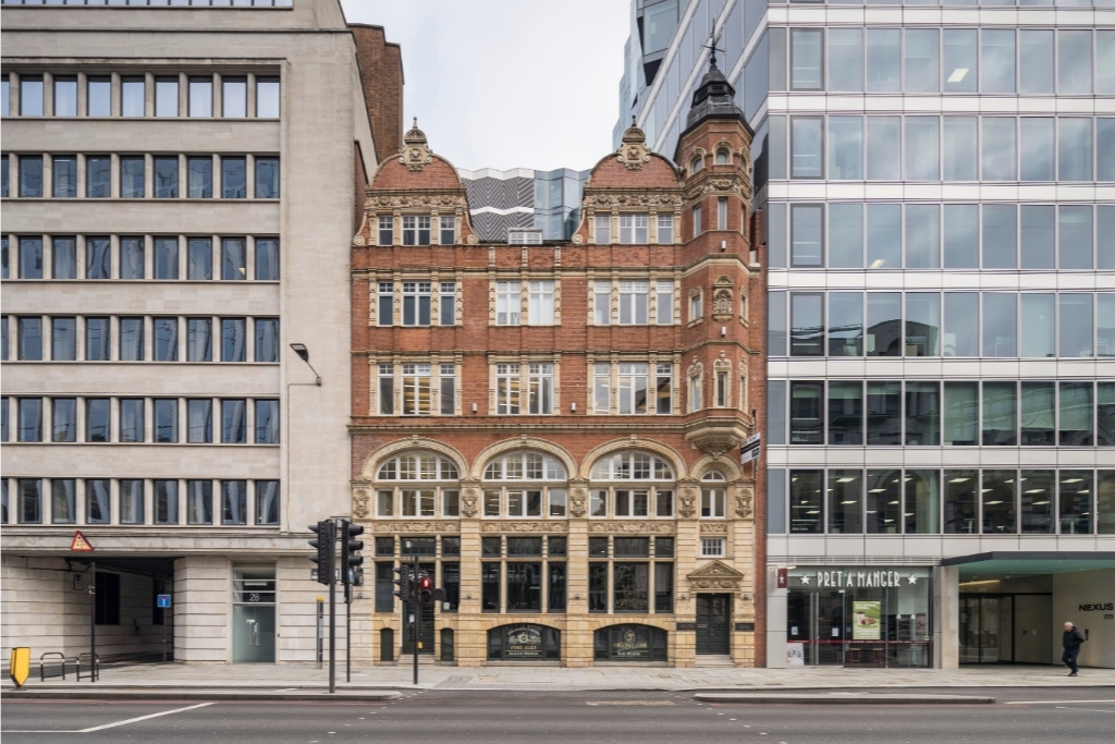 Letting two floors of refurbished offices in Farringdon - Strettons