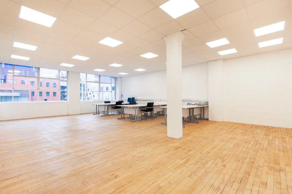 Letting and management of 20 unit commercial building in E1 - Strettons